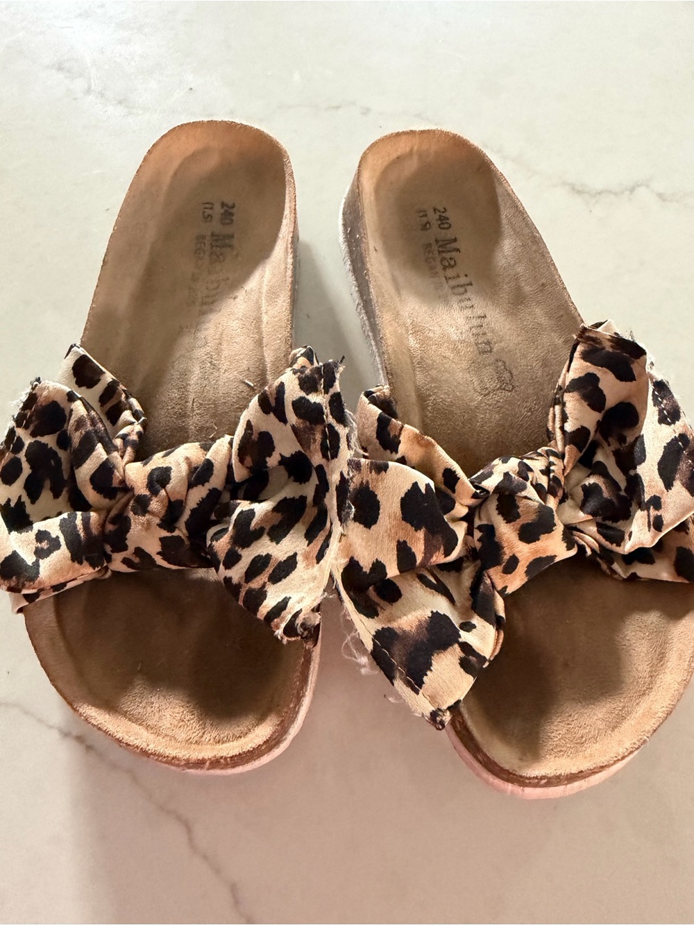 Suede Tan Slide Insole - Neutral Suede Footbed